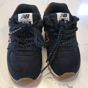 New balance kids sneaker size 7